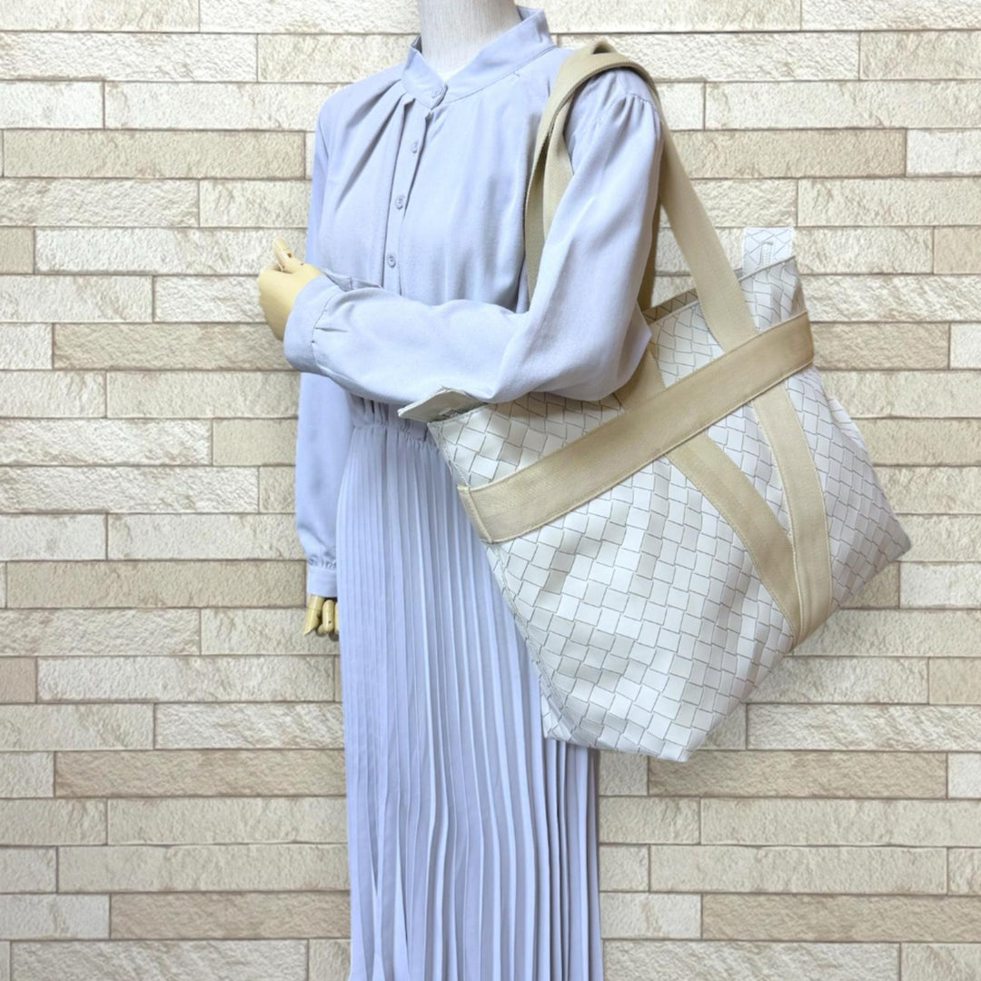 BOTTEGAVENETA ボッテガヴェネタ ニューラバー トートバッグ トート 