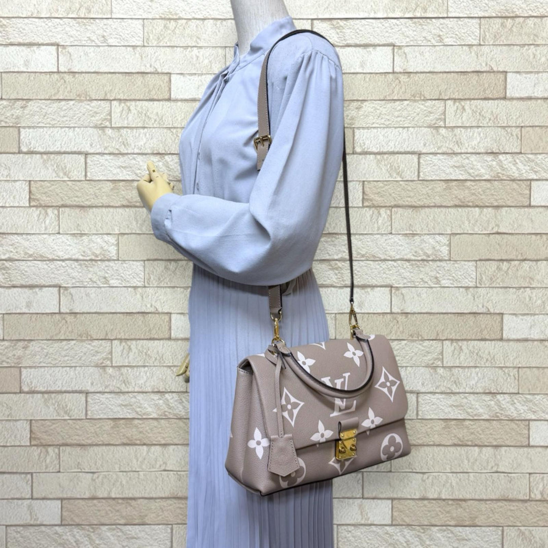 LOUIS VUITTON ルイヴィトン マドレーヌMM バイカラーモノグラムアン