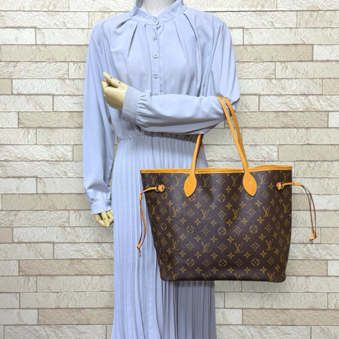 LOUIS VUITTON Neverfull MM Monogram Tote Bag Monogram Canvas Brown