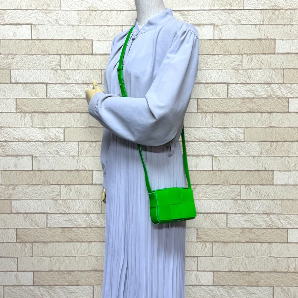 BOTTEGAVENETA ボッテガヴェネタ キャンディーカセット マキシイントレ