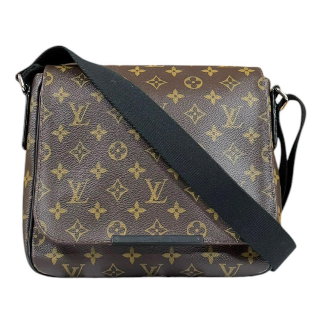 LOUIS VUITTON ルイヴィトン ディストリクトPM モノグラム・マカサー
