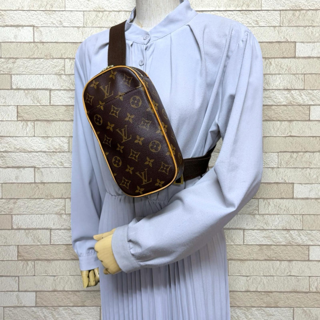 Louis Vuitton ボディバッグ モノグラム　ポシェット　ガンジュ LOUIS VUITTON ルイヴィトン ポシェットガンジュ モノグラム ボディ