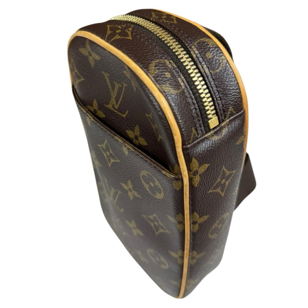 LOUIS VUITTON ルイヴィトン ポシェットガンジュ モノグラム ボディ