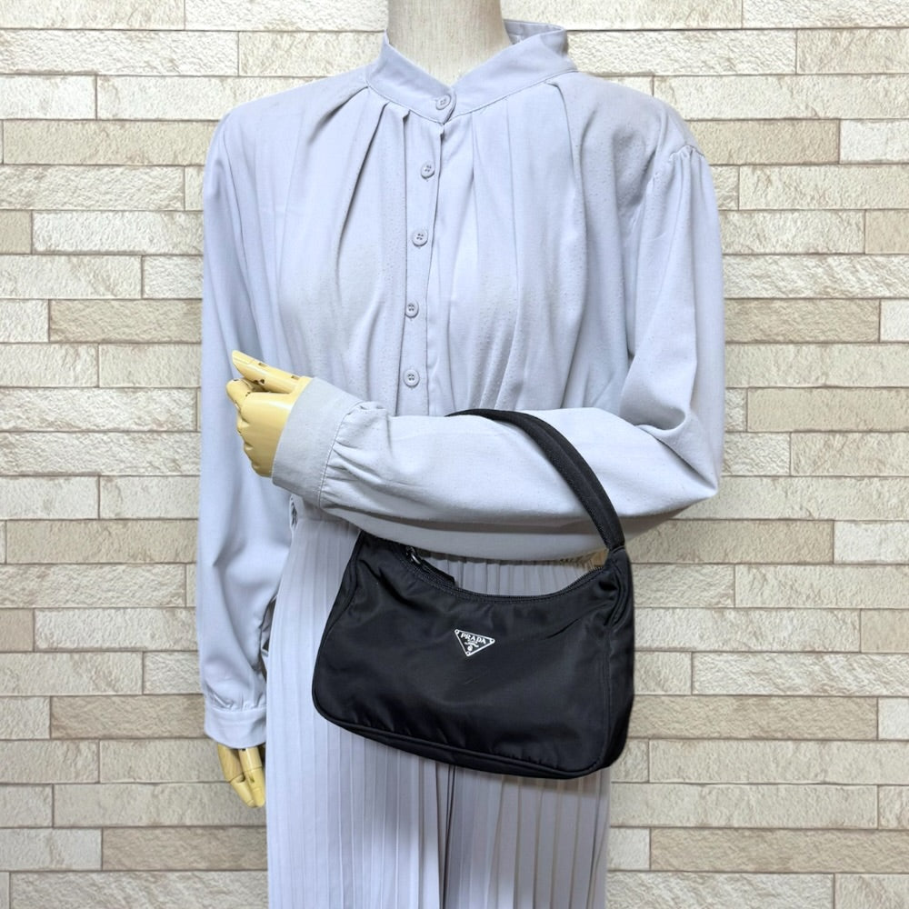 PRADA プラダ ホーボーミニバッグ ハンドバッグ ナイロン ブラック