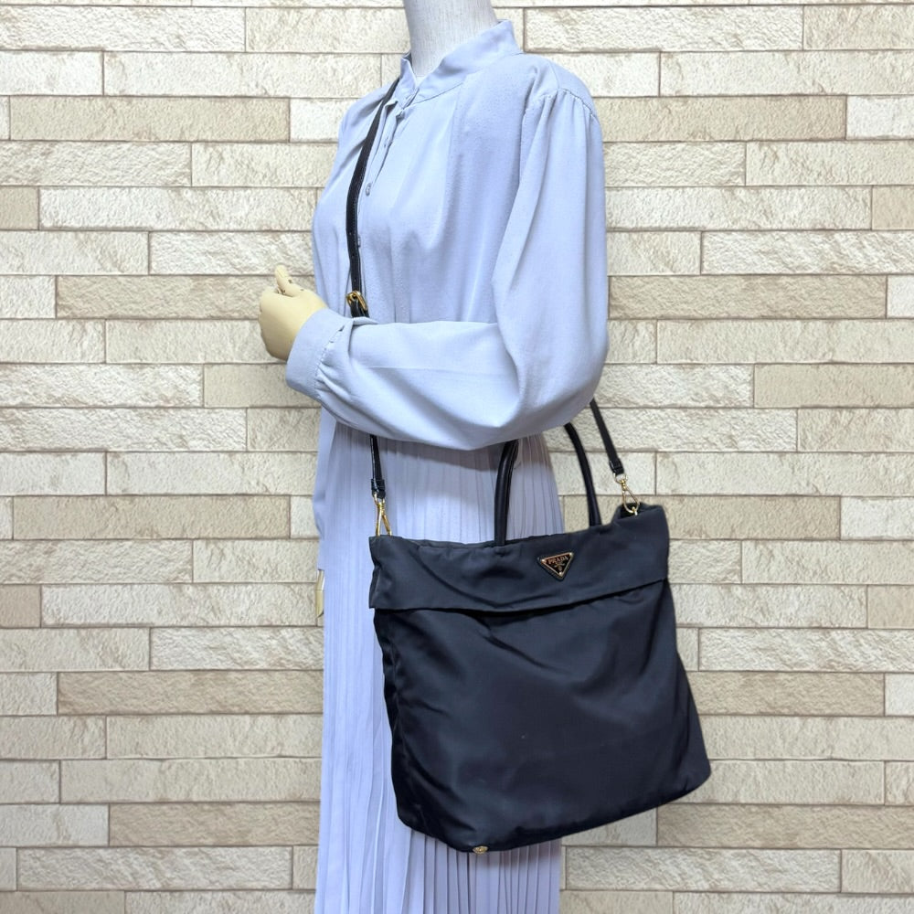 PRADA プラダ ショルダーバッグ ナイロン ブラック レディース 中古 