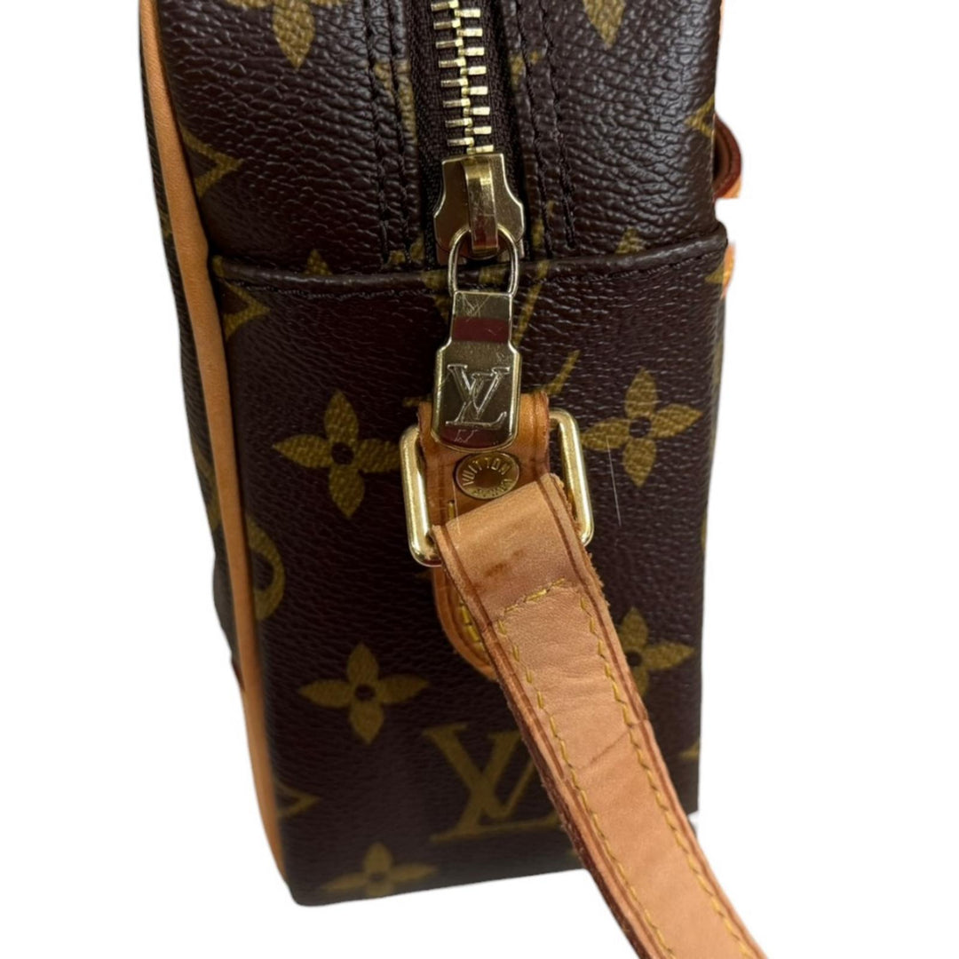 LOUIS VUITTON ルイヴィトン トロカデロ27 モノグラム ショルダー
