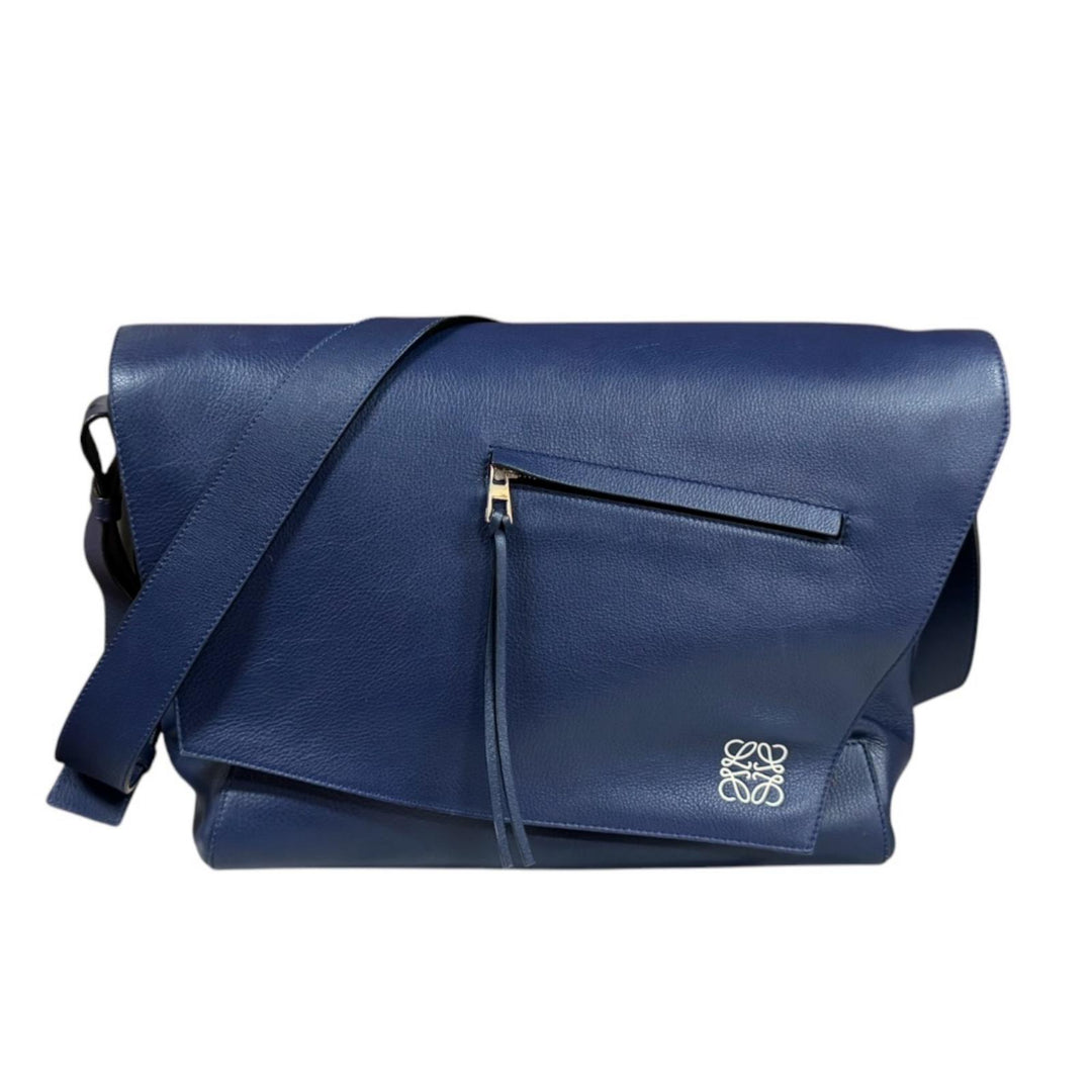【美品】ロエベ アナグラム 斜め掛け　ショルダーバッグ メッセンジャーバッグ LOEWE ロエベ アントン メッセンジャーバッグ アナグラム ショルダー