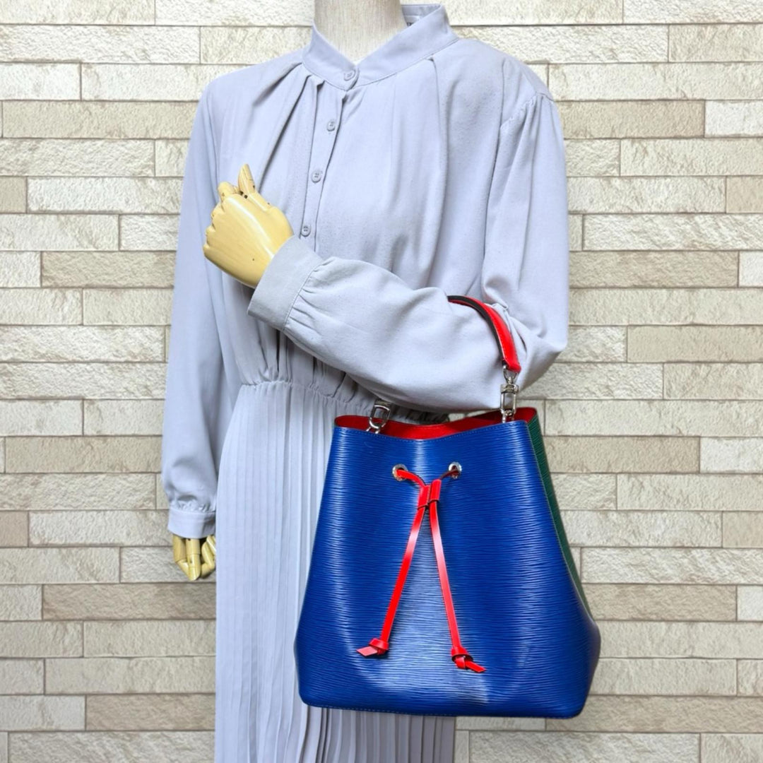 LOUIS VUITTON Neonoe Tricolor Epi Shoulder Bag Epi Leather Blue