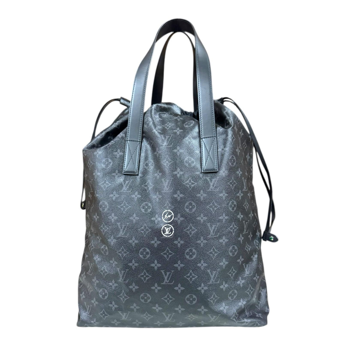 LOUIS VUITTON ルイヴィトン フラグメントコラボ カバ ライト