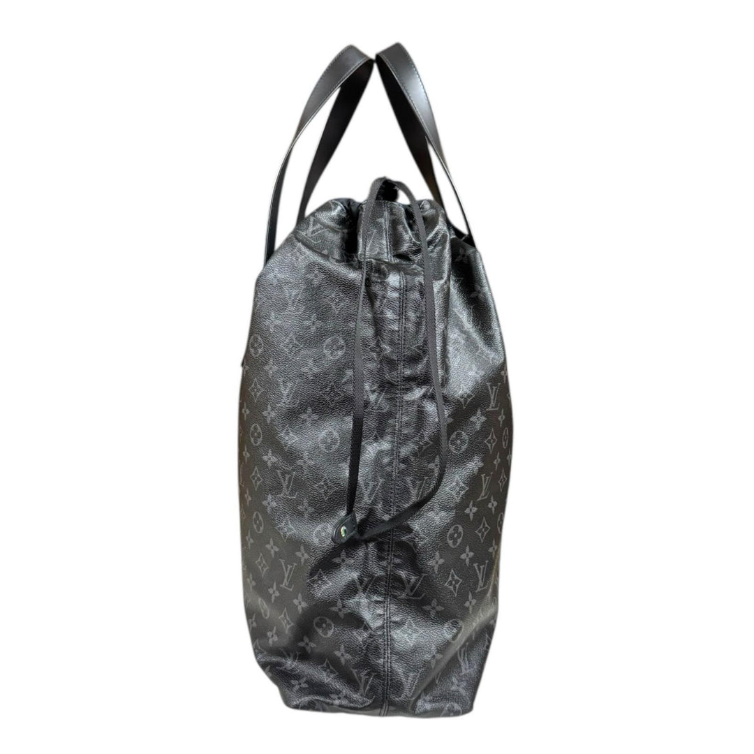 LOUIS VUITTON ルイヴィトン フラグメントコラボ カバ ライト