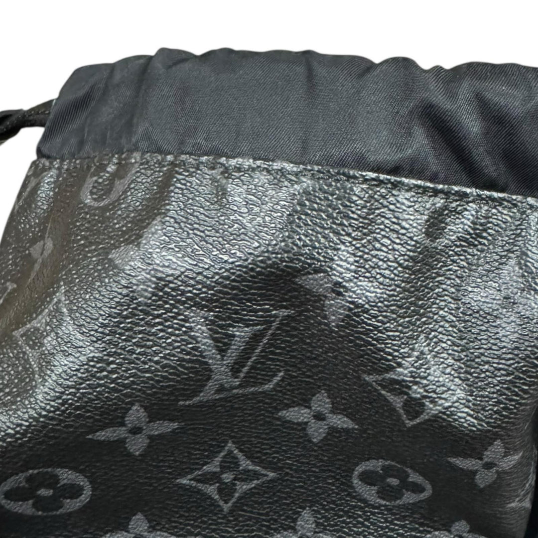 LOUIS VUITTON ルイヴィトン フラグメントコラボ カバ ライト