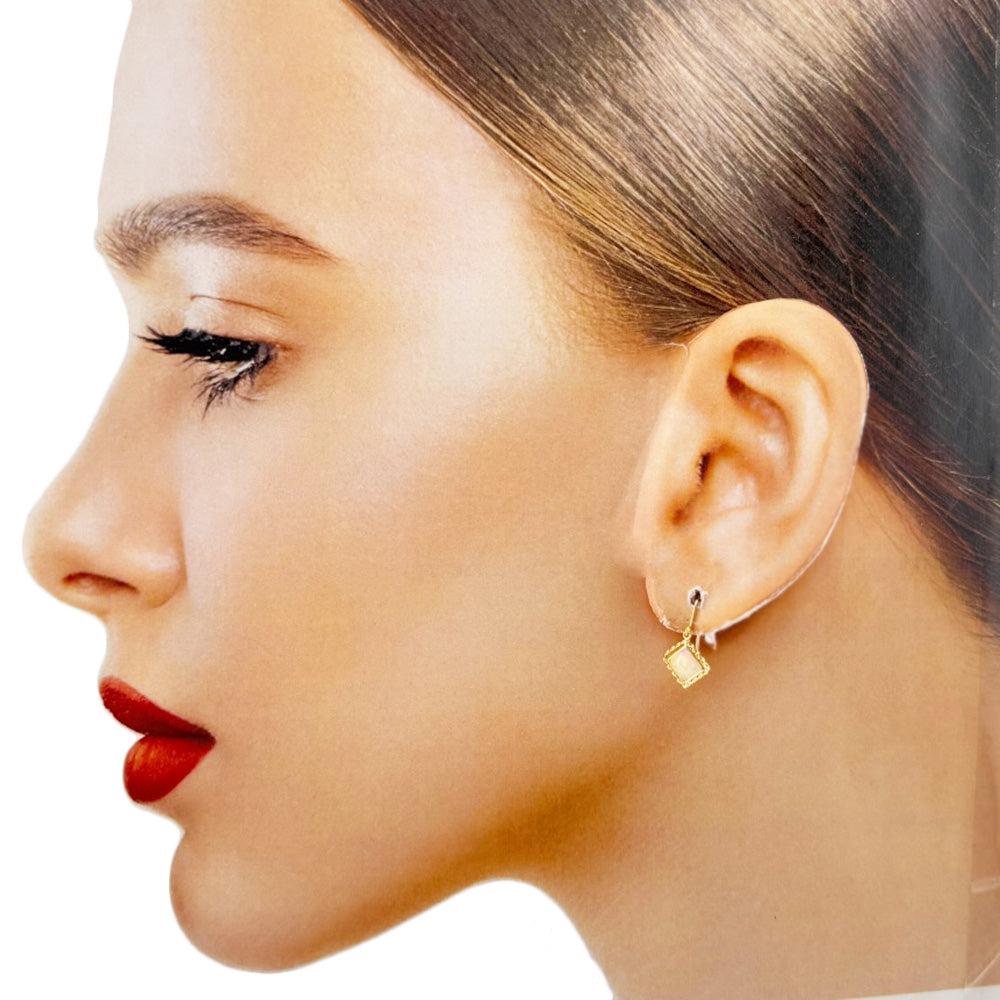 ピアス 18金 K18イエローゴールド エチオピアオパール レディース 新品