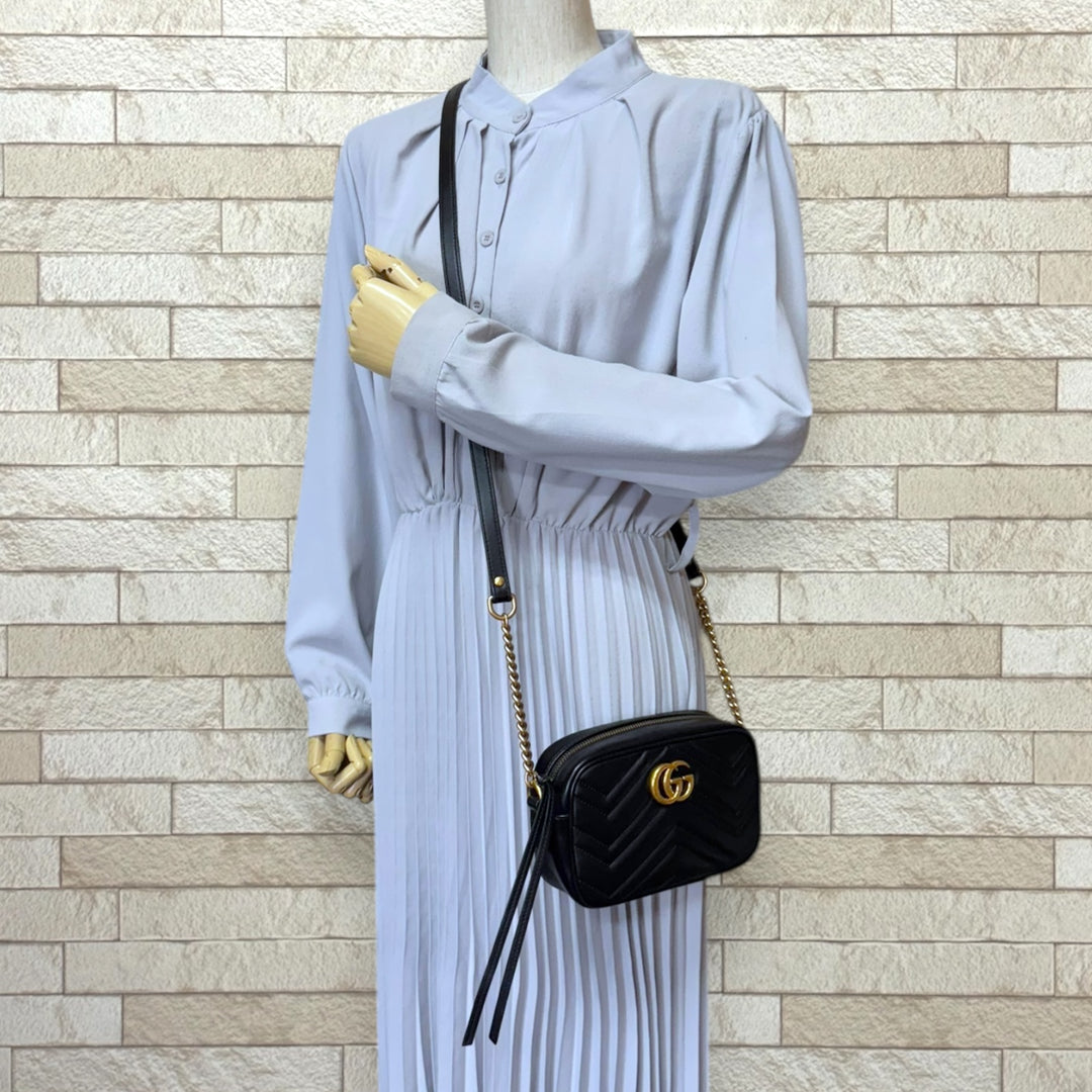 GUCCI グッチ ミニ カメラバッグ GGマーモント ショルダーバッグ