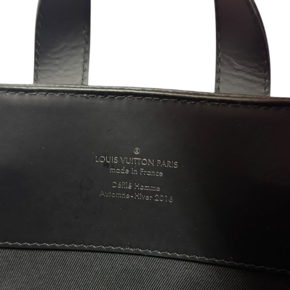 LOUIS VUITTON ルイヴィトン バックパック エクスプローラー