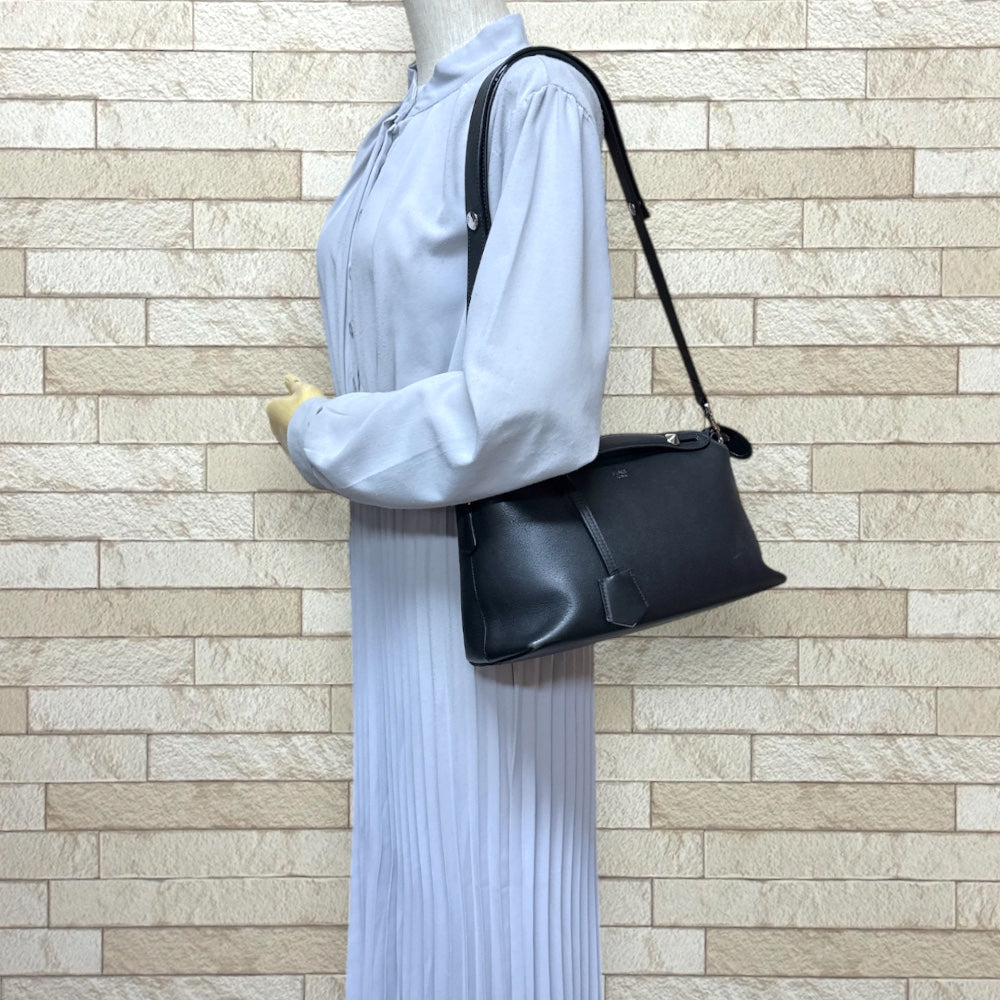 【美品】【MM】FENDI バイザウェイ ショルダーバッグ ミディアム 黒 美品】【MM】FENDI バイザウェイ ショルダーバッグ ミディアム 黒 楽天