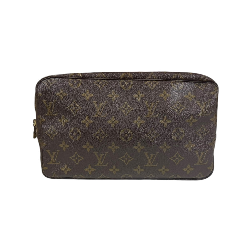 LOUIS VUITTON ルイヴィトン トゥルース トワレット28 モノグラム ポーチ モノグラムキャンバス レディース 中古 –  【公式】リサイクルキング オンラインショップ