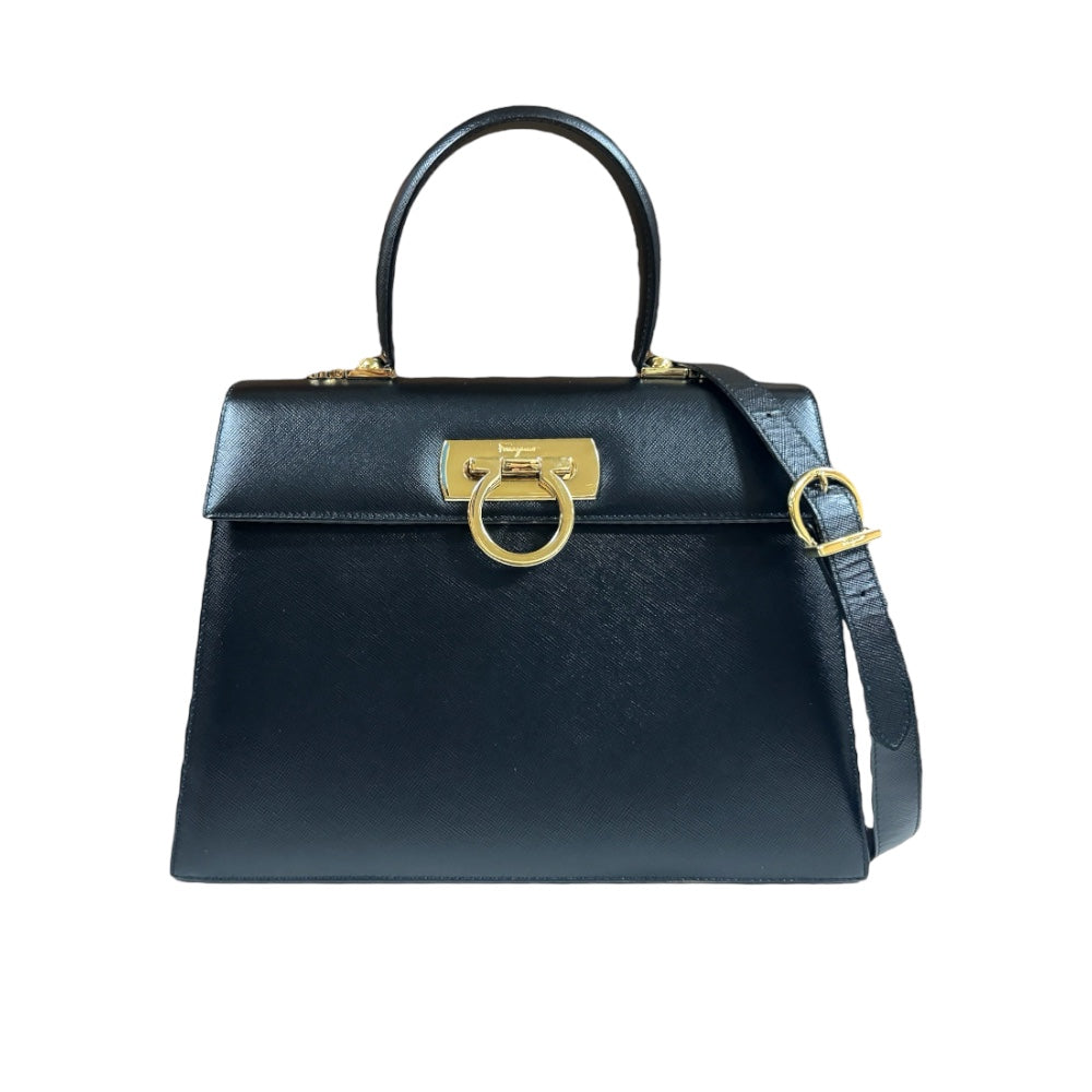 Salvatore Ferragamo サルヴァトーレフェラガモ ガンチーニ ショルダー