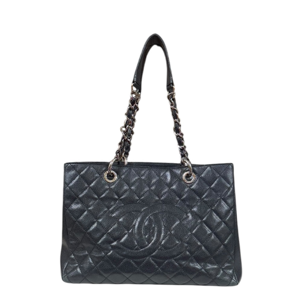 CHANEL シャネル トートバッグ GSTトートバッグ ブラック系 キャビアスキン(グレインド カーフ) 中古 レディース CHANELシャネル GST キャビアスキン チェーントートバッグ
