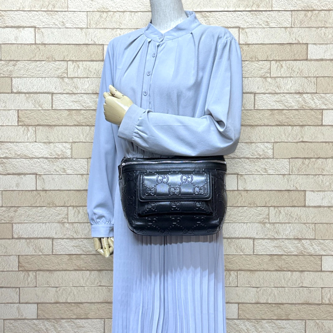 GUCCI グッチ GGエンボス ウエストバッグ レザー ブラック メンズ 中古