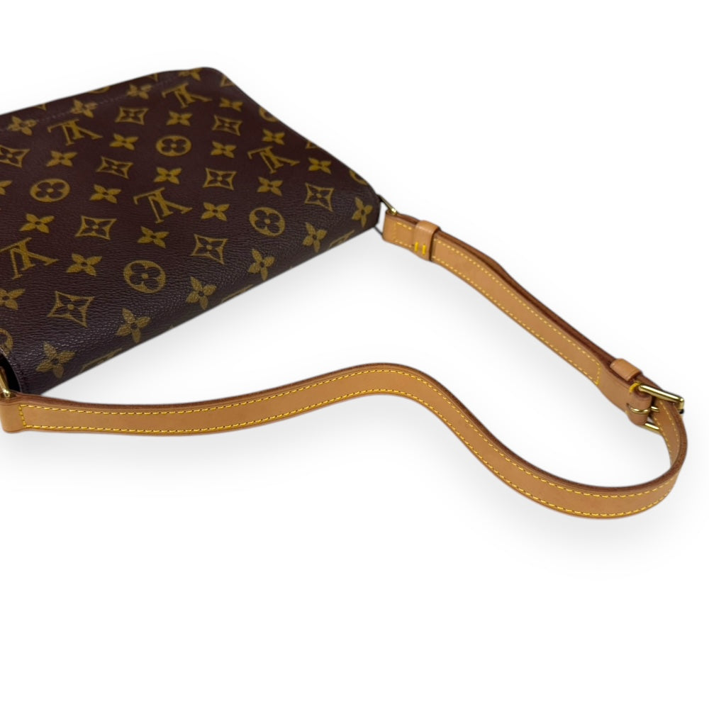 ルイヴィトン モノグラムミュゼットタンゴショルダーバッグ モノグラム ミュゼットタンゴ 詳細情報とお値段【ルイ・ヴィトン・ナビ！】