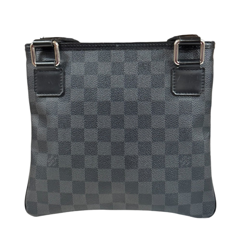 LOUIS VUITTON ルイヴィトン トマス ダミエグラフィット ショルダーバッグ ダミエグラフィットキャンバス ブラック メンズ 中古 –  【公式】リサイクルキング オンラインショップ