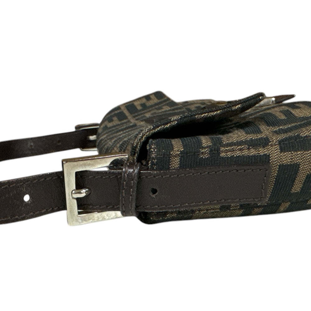 美品 正規品 FENDI マンマバケット ショルダーバッグ