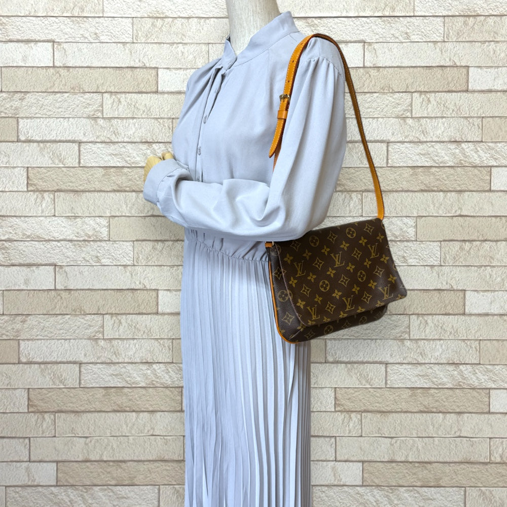 LOUIS VUITTON ルイヴィトン ミュゼットタンゴ ショート モノグラム