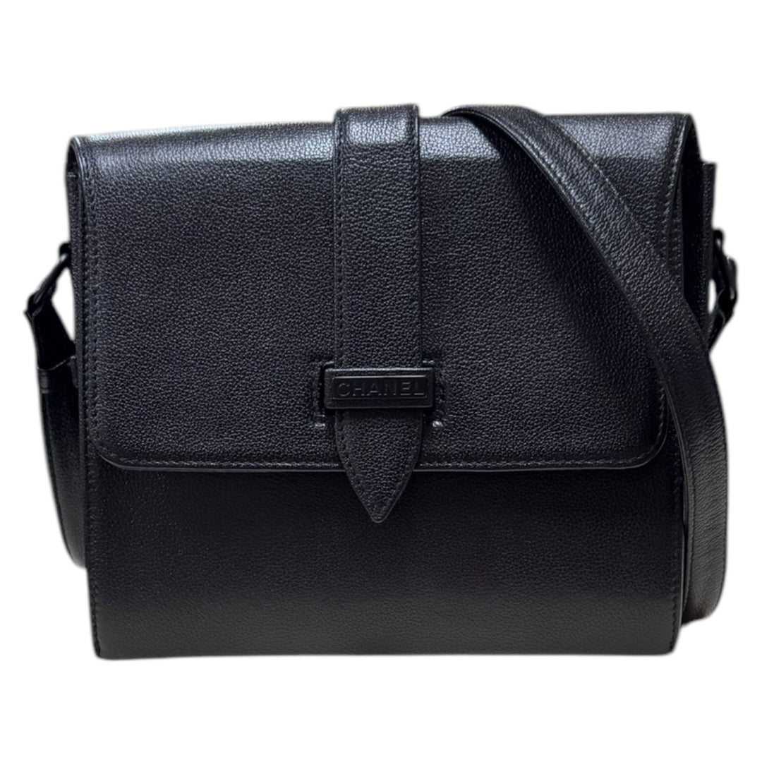 い*す様 CHANEL ブラックレザー ショルダーバッグ CHANEL シャネル ショルダーバッグ レザー ブラック レディース 中古