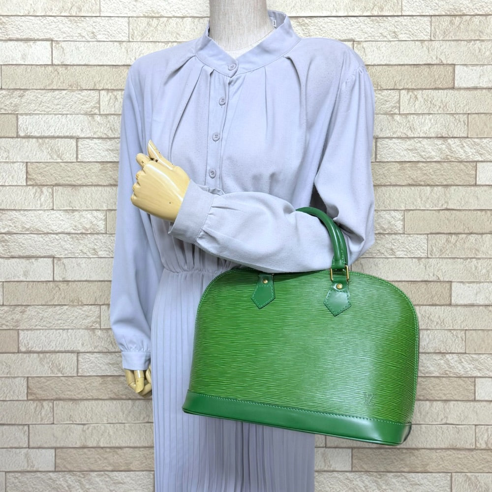 ルイヴィトン　LOUISVUITTON　エピレザー　アルマ　ハンドバッグ LOUIS VUITTON ルイヴィトン アルマ エピ ハンドバッグ エピレザー