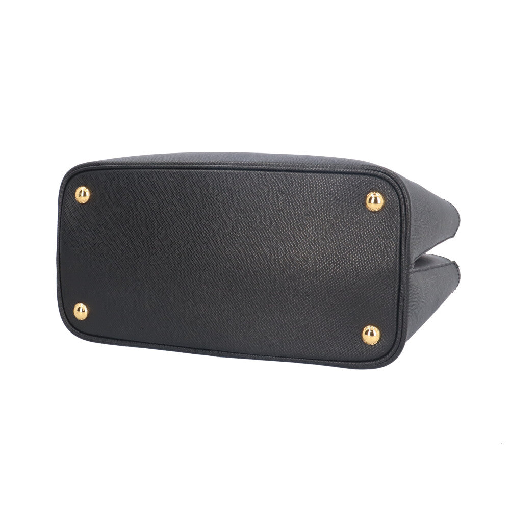 PRADA プラダ パニエ サフィアーノ ショルダーバッグ レザー ブラック