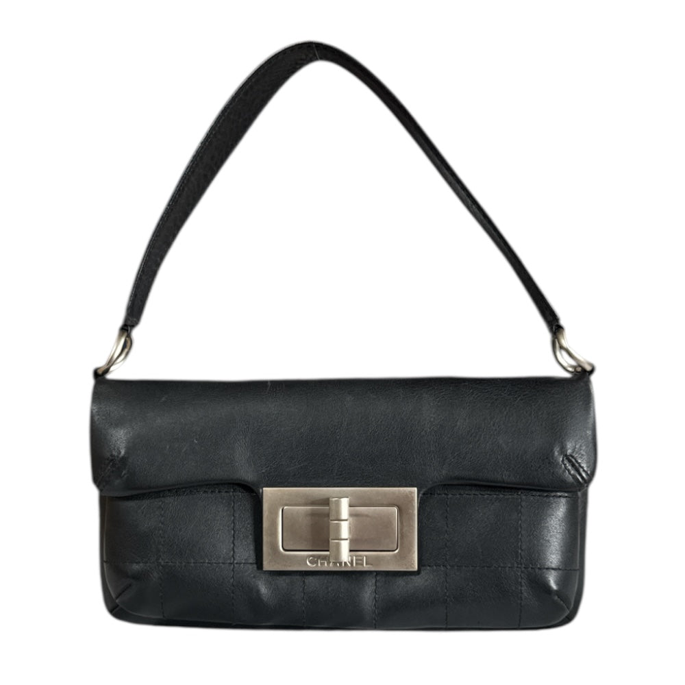 CHANEL ● 極美品 チョコバー レザー シャネル ブラック 黒 バッグ 楽天市場】極美品 シャネル CHANEL チョコバー ココマーク