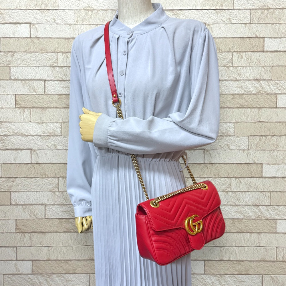 GUCCI グッチ GGマーモント ショルダーバッグ レザー レッド 