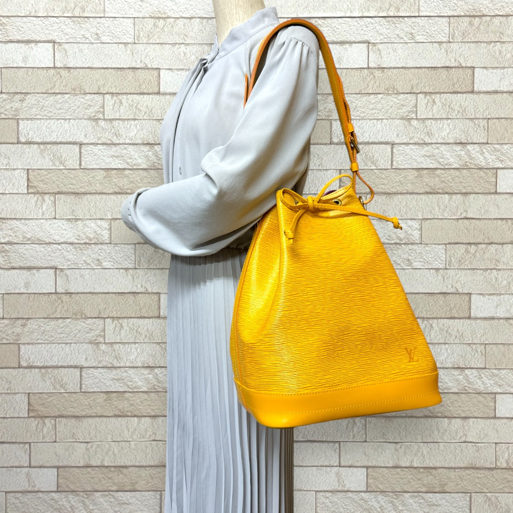LOUIS VUITTON Louis Vuitton No Epi Shoulder Bag Epireather Yellow