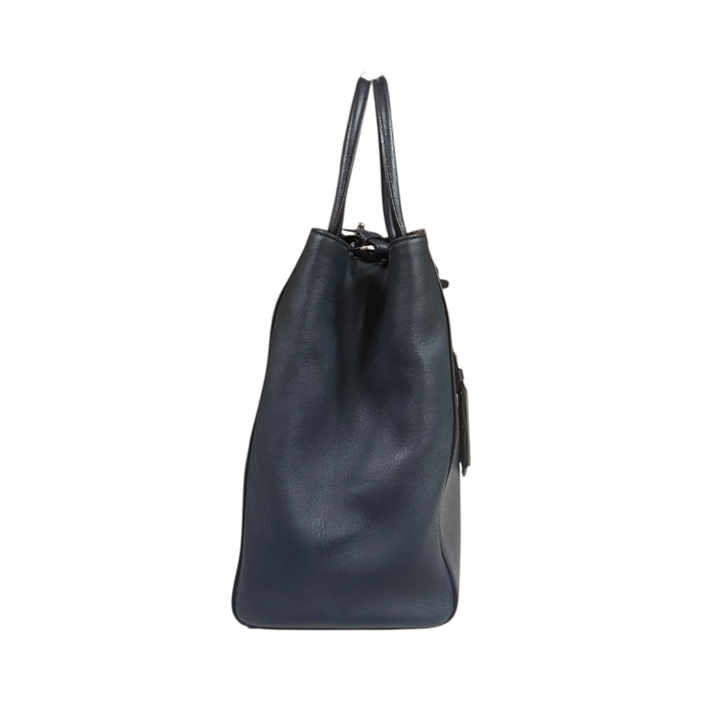 FENDI フェンディ トゥージュール ショルダーバッグ レザー ネイビー
