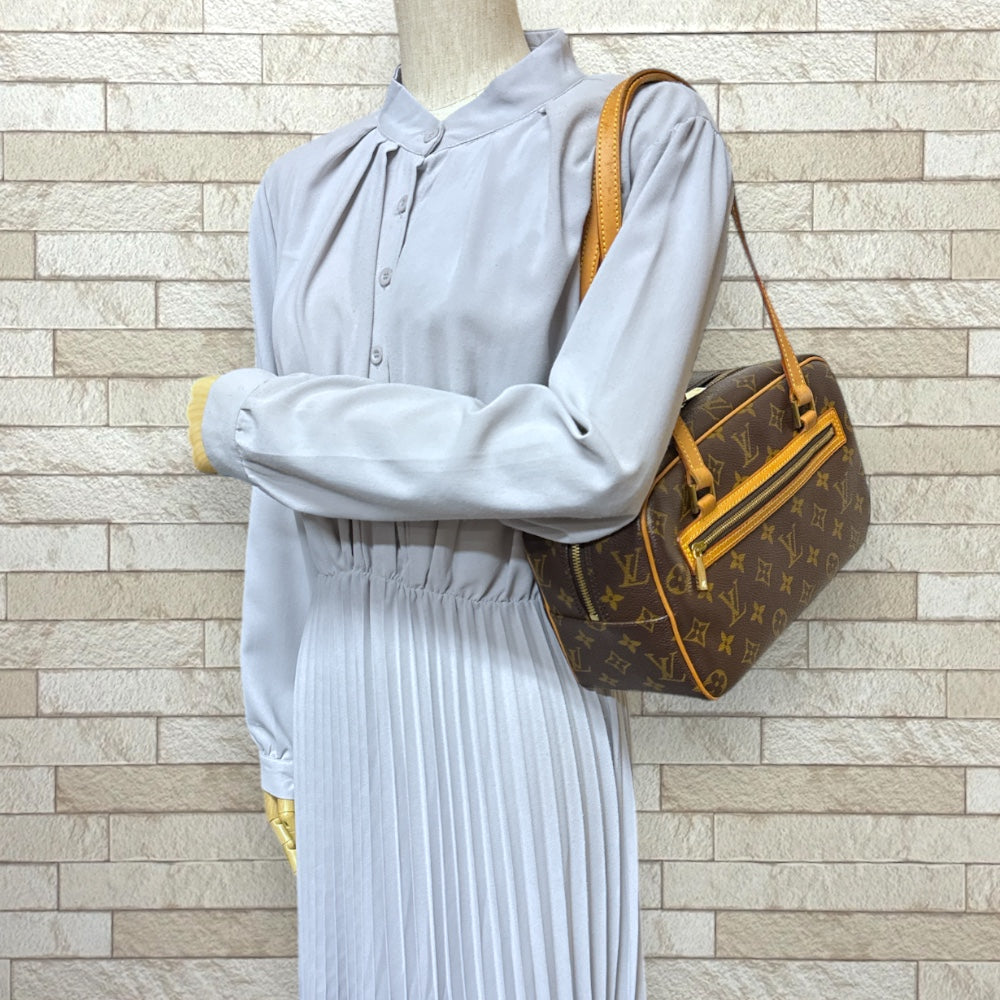 LOUIS VUITTON ルイヴィトン シテMM モノグラム ショルダー