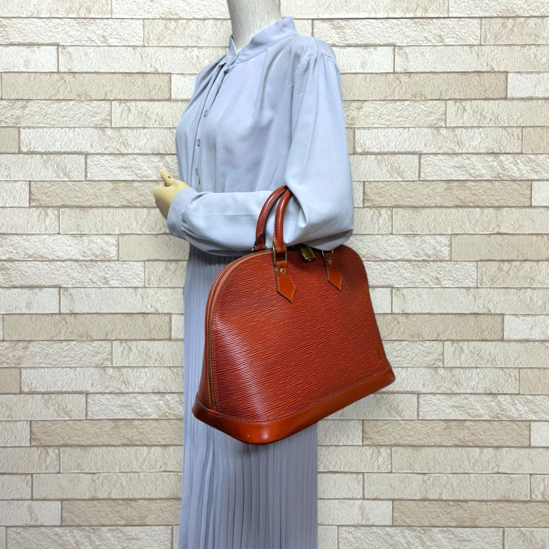 LOUIS VUITTON ルイヴィトン アルマ エピ ハンドバッグ エピレザー