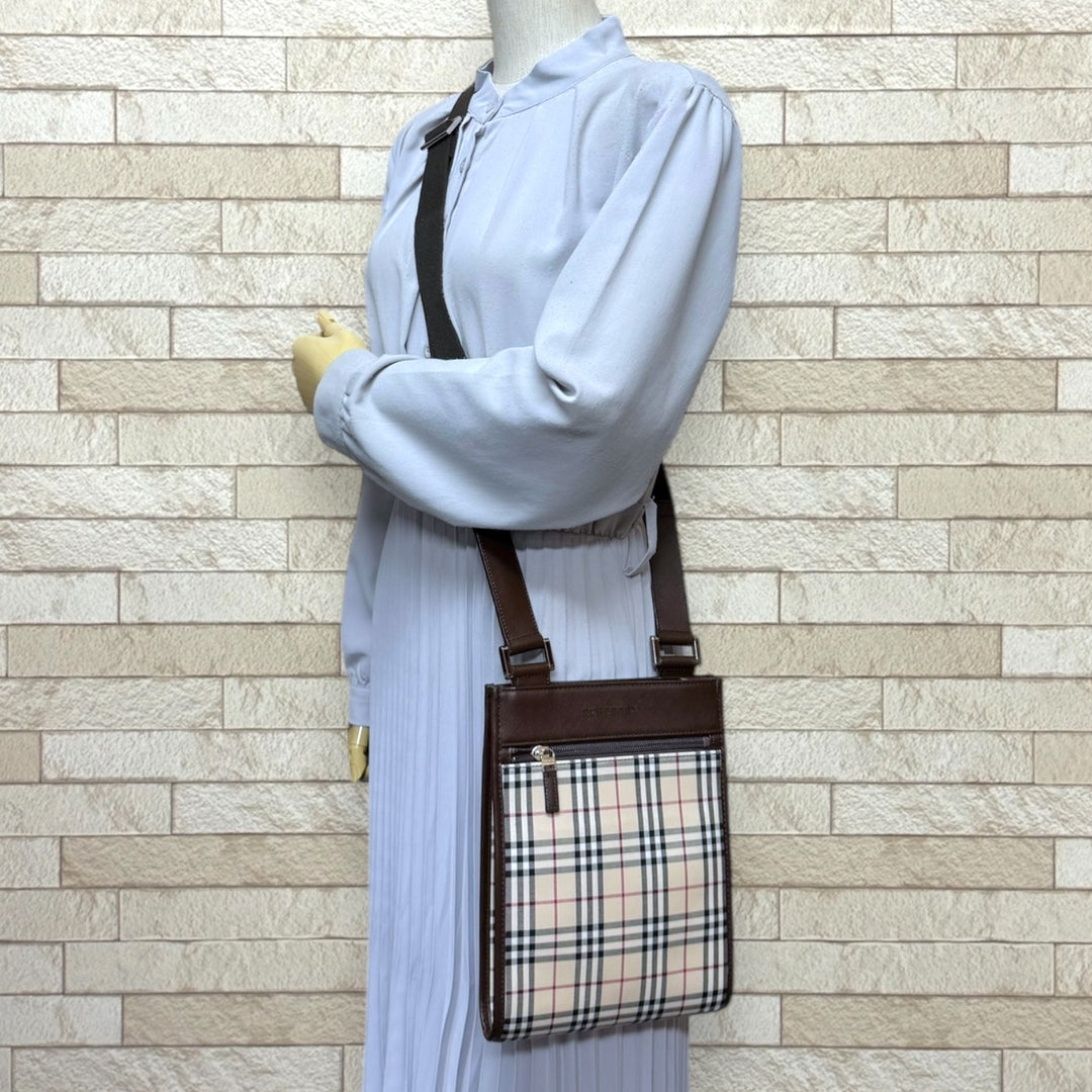 【極希少】バーバリー　ショルダーバッグ　キャンバス　ベージュ　ノバチェック270 BURBERRY バーバリー ノバチェック ショルダーバッグ キャンバス