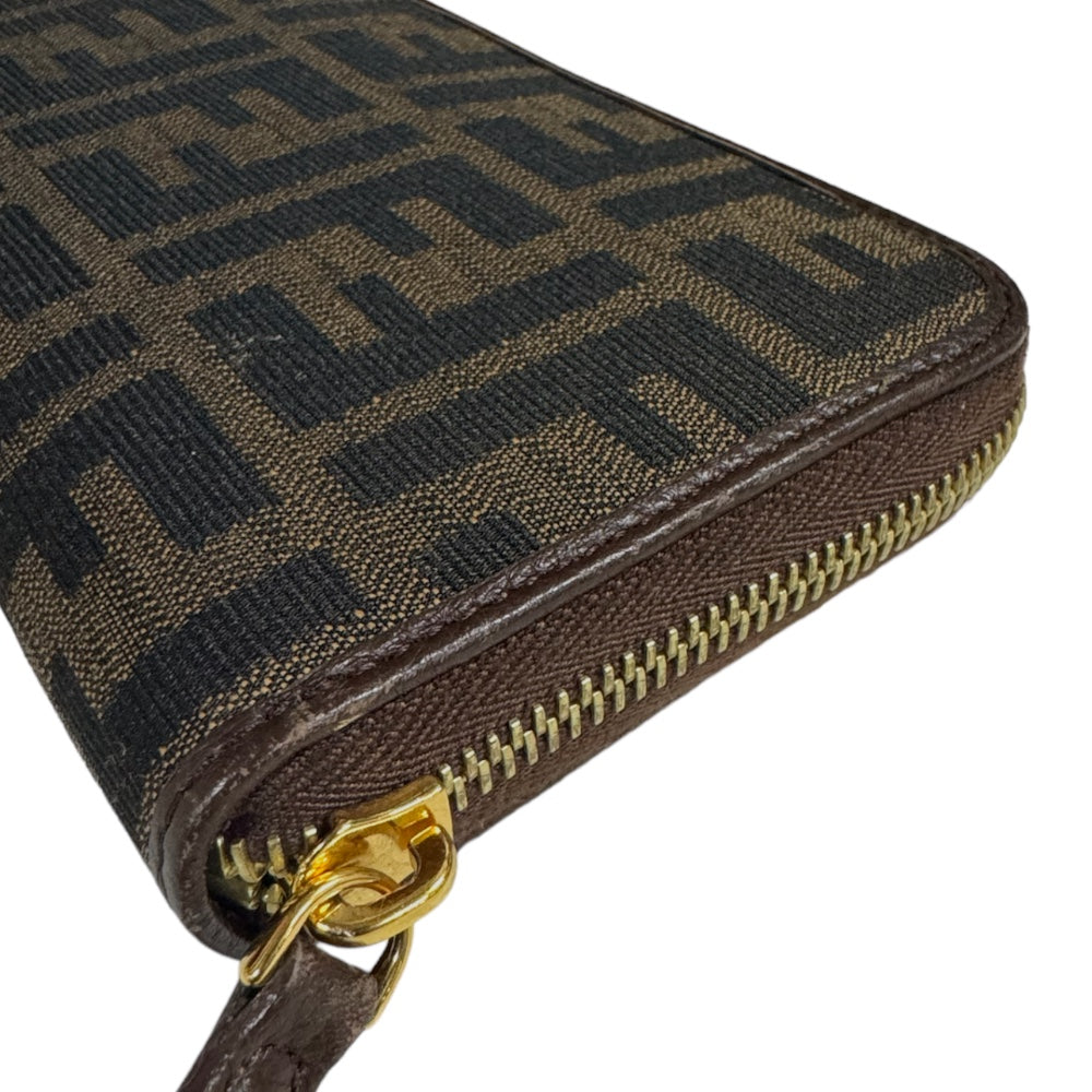 Fendi long wallet hotsell