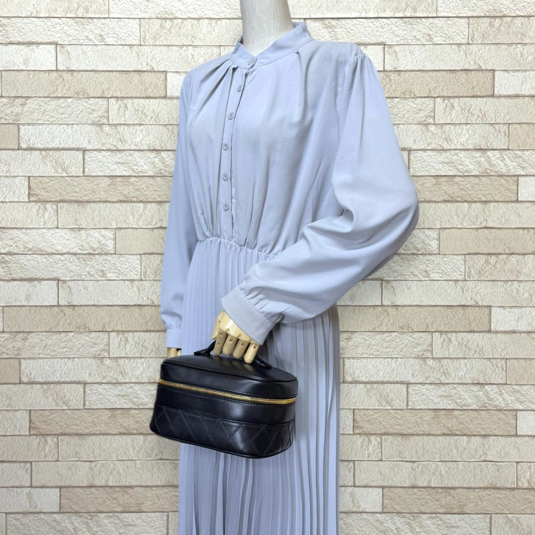 CHANEL シャネル ピコローレ バニティバッグ ハンドバッグ レザー