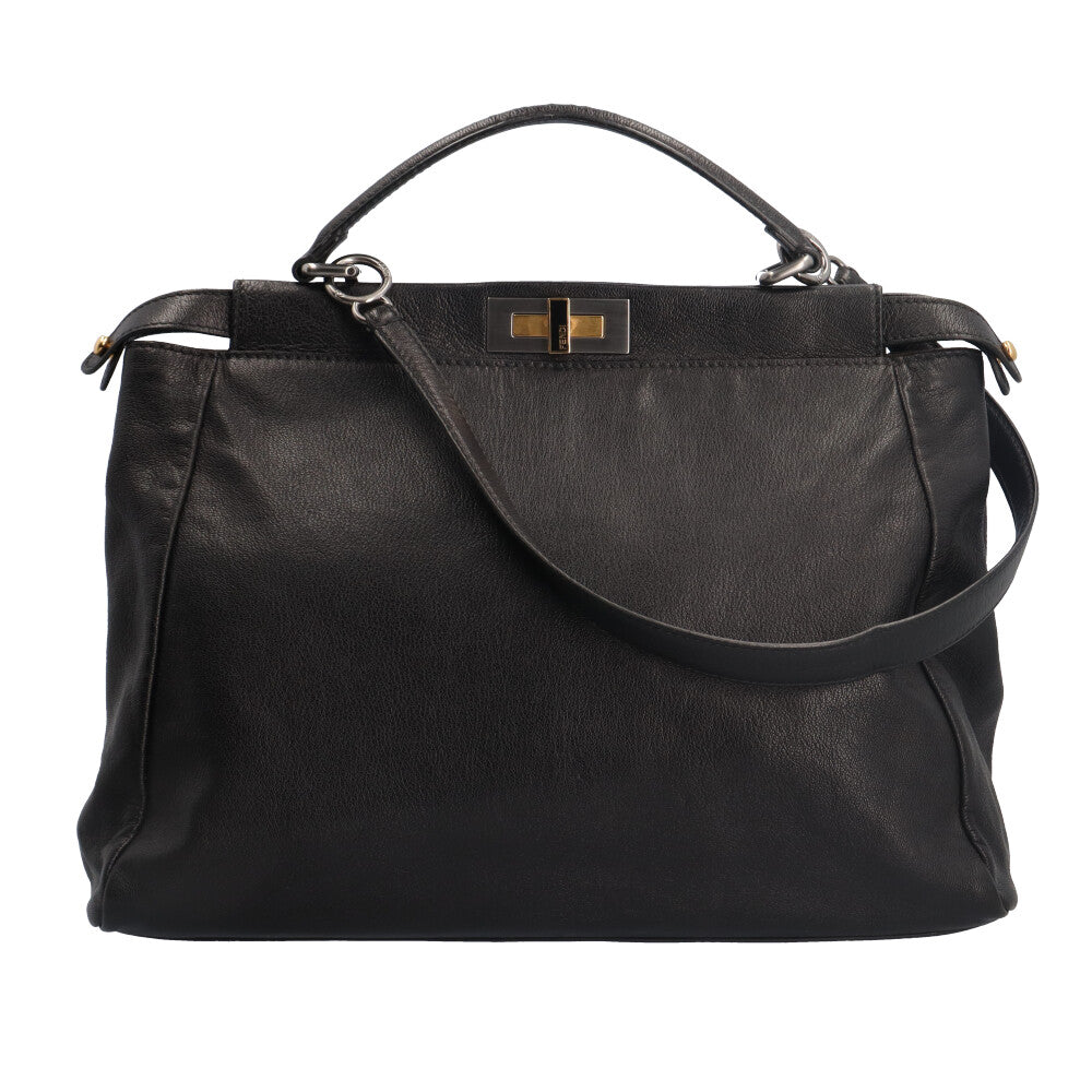 ◆FENDI フェンディ　ピーカブー ラージ　黒 FENDI フェンディ ピーカブー ラージ ショルダーバッグ レザー