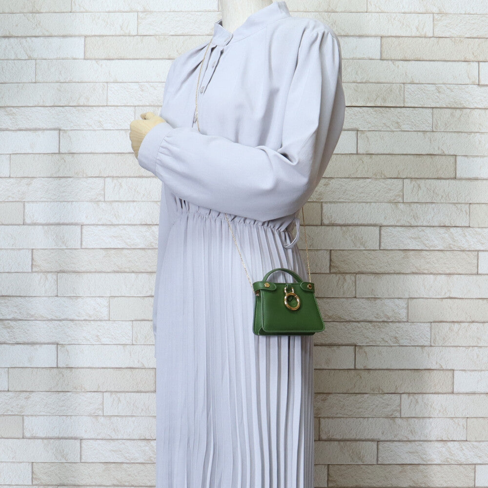 FENDI フェンディ ナノピーカブーミニチェーン ショルダーバッグ