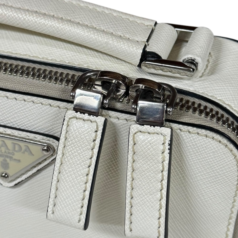 PRADA プラダ サフィアーノ ショルダーバッグ レザー ホワイト  