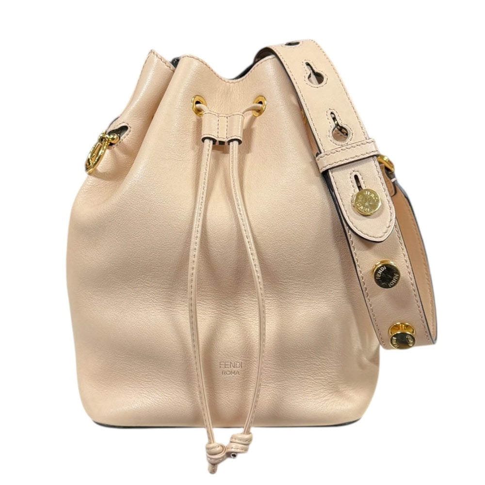 FENDI モントレゾールベージュ FENDI フェンディ モントレゾール ショルダーバッグ レザー ベージュ