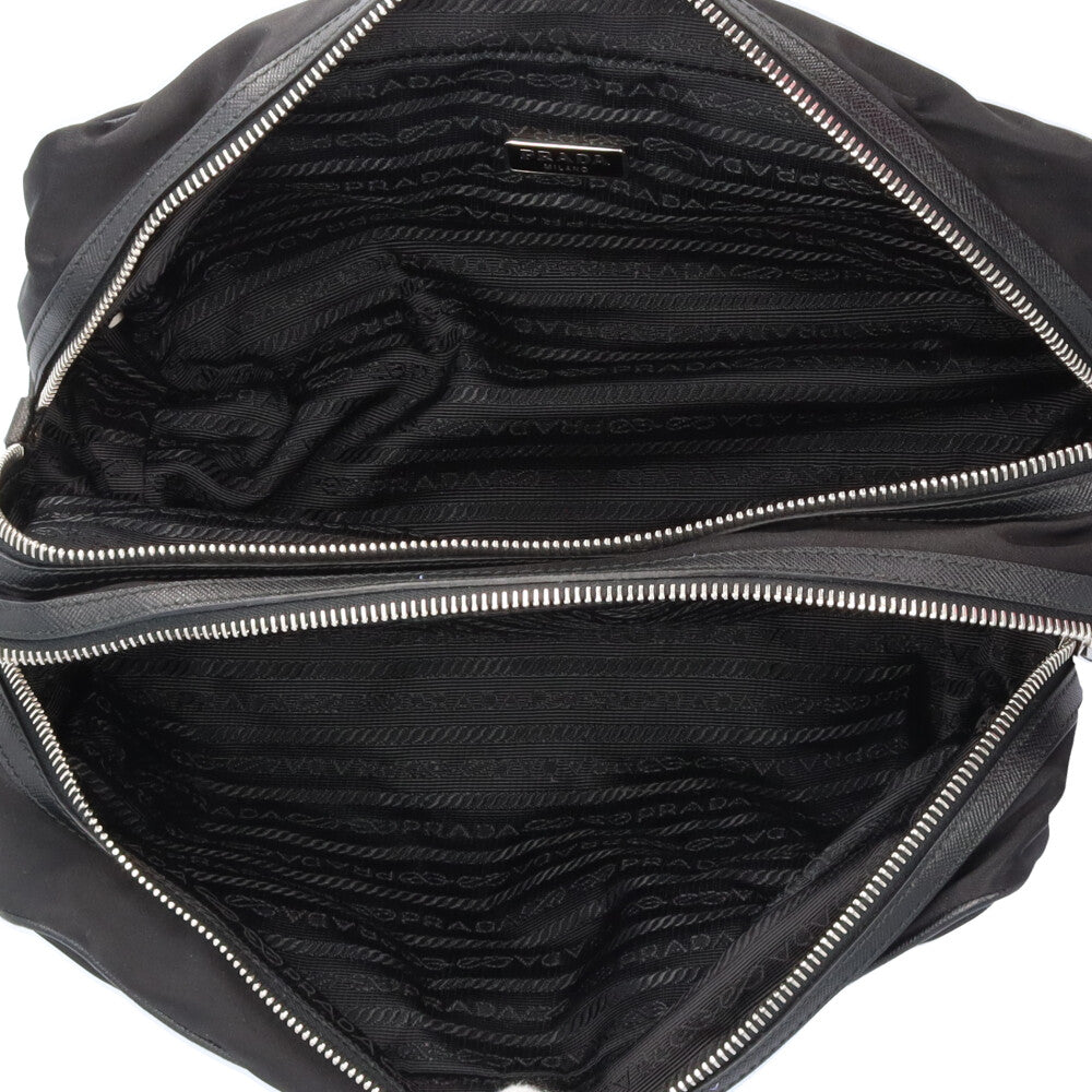 お*な様 PRADA ブラック ナイロン クラッチバック ☆関税込☆PRADA☆プラダ Re-Nylon ロゴ ポーチ クラッチバッグ (PRADA