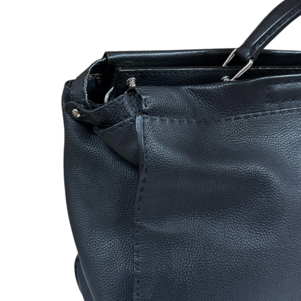 FENDI フェンディ ピーカブー セレリア ショルダーバッグ レザー