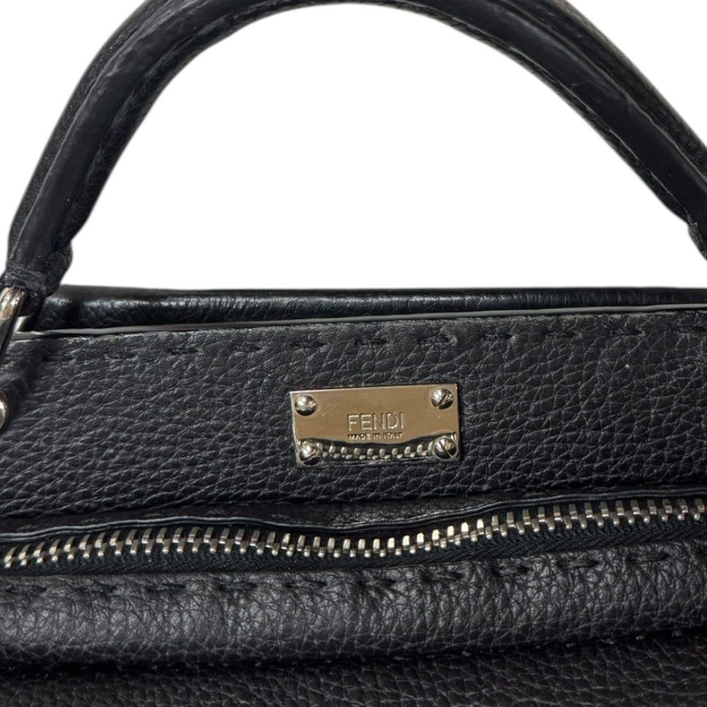 FENDI フェンディ ピーカブー セレリア ショルダーバッグ レザー