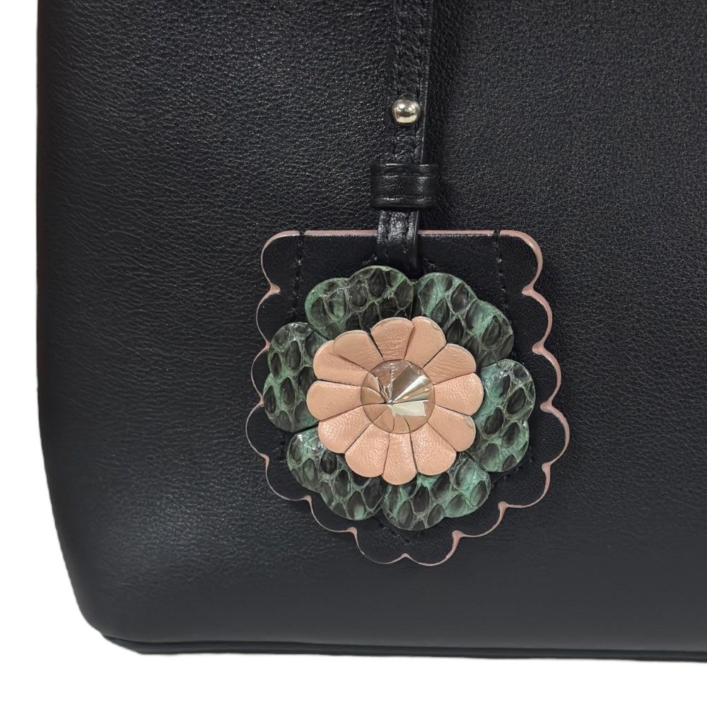 FENDI フェンディ プチトウージュール スタッズショルダーバッグ FENDI フェンディ プチトゥージュール ショルダーバッグ レザー