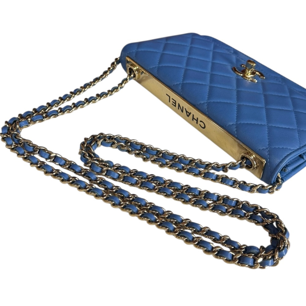 CHANEL シャネル マトラッセ ショルダーバッグ レザー ブルー