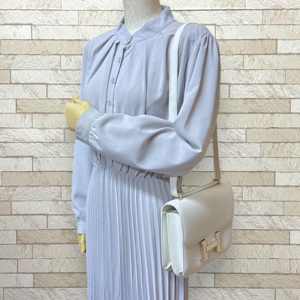 HERMES エルメス コンスタンスIII 23 ショルダーバッグ ホワイト