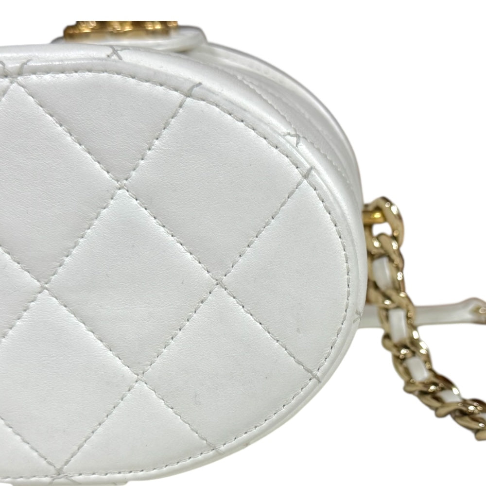 CHANEL シャネル バニティバッグ マトラッセ ショルダーバッグ レザー